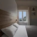 Hotel Serena 3*