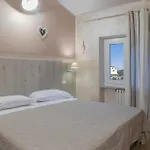 Hotel Serena