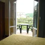 阿尔伯格瑟瑞纳酒店 莱里奇