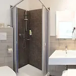 Serena Hotel 3*