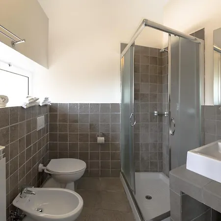 Hotel Serena 3*